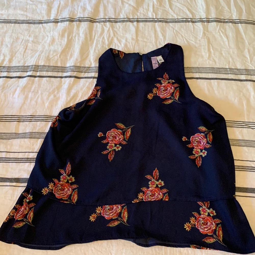 Small, floral women’s tank top